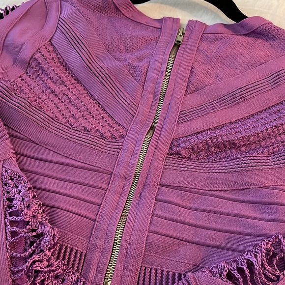 Beautiful Herve Leger top - Picture 4 of 4